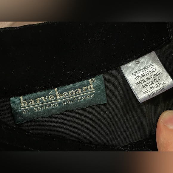 Women's Harvè Benard Holtzman Black Long Sleeve Velour Keyhole Top | Size Small - Picture 5 of 7